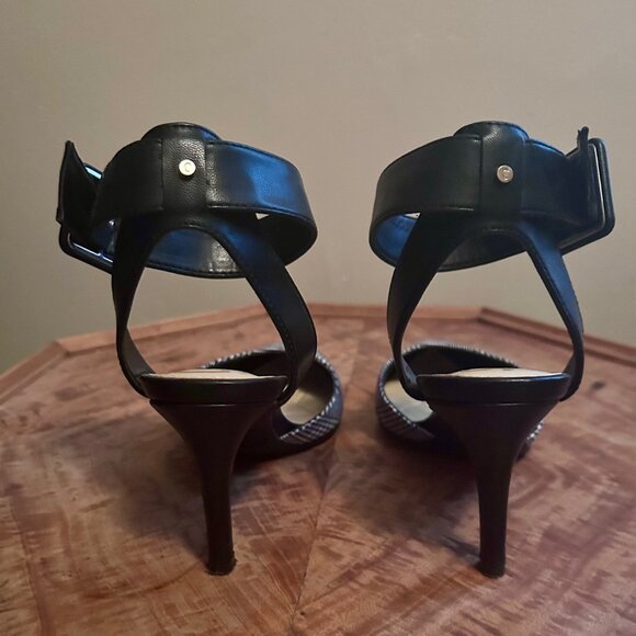 Sam Edelman CIRCUS Sling Backs - Picture 2 of 3